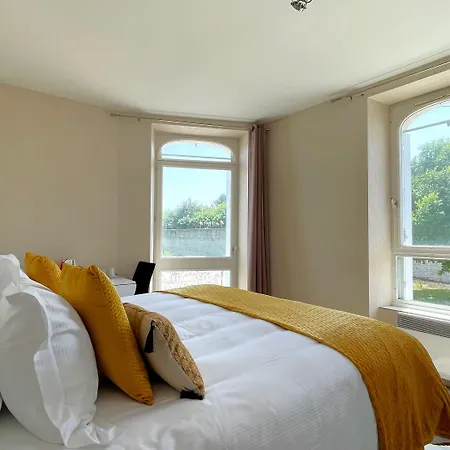 Hotel Des Quatre Saisons 3*