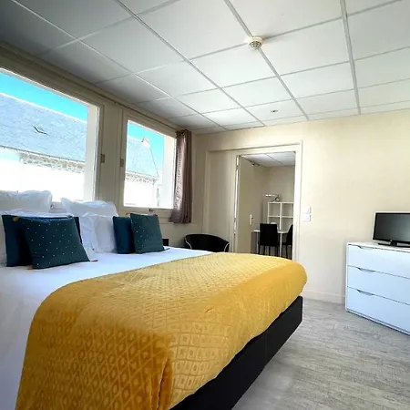 Des Quatre Saisons Hotel