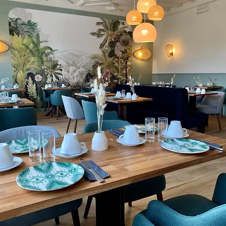 Ξενοδοχείο Des Quatre Saisons 3*