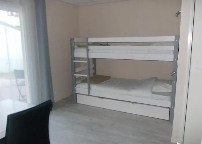 Des Quatre Saisons Отель