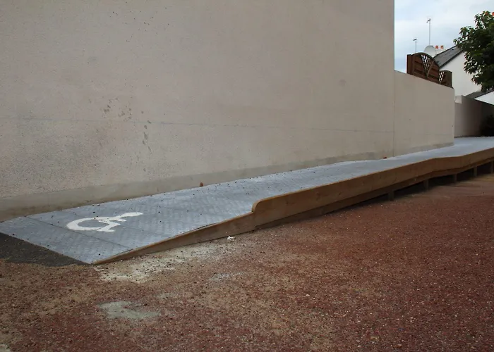 Hotel Des Quatre Saisons 3*