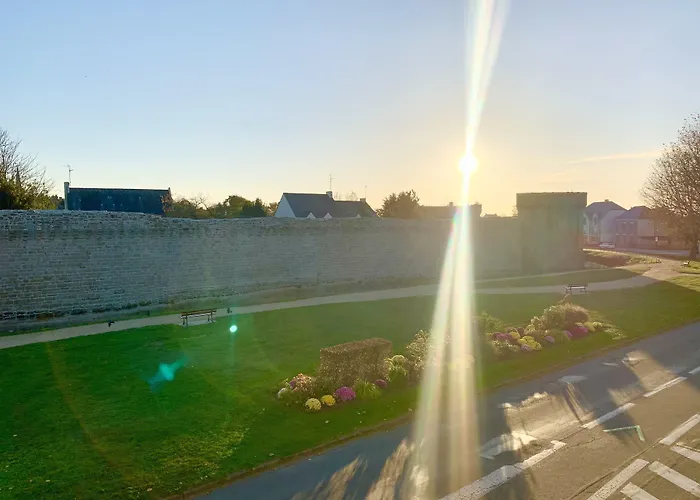 Des Quatre Saisons Hotel 3*